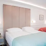 Krilo 3* Jesenice (Split-Dalmatia)