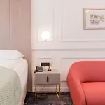 Krilo Hotel Jesenice (Split-Dalmatia)