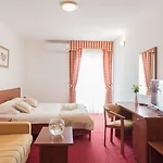 Krilo 3* Jesenice (Split-Dalmatia)