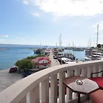 Hotel Krilo 3*