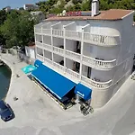 Hotel Krilo 3*
