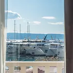 Krilo Hotel Jesenice (Split-Dalmatia)