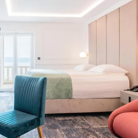 Krilo 3* Jesenice (Split-Dalmatia)
