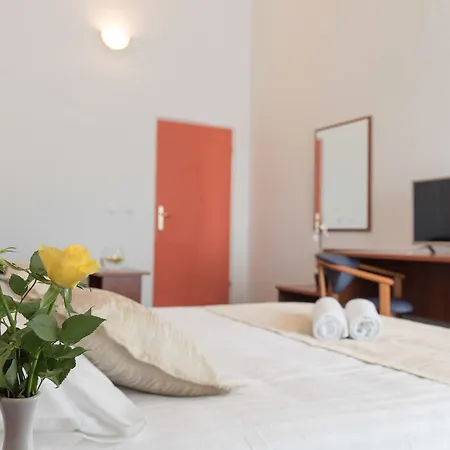 Krilo Hotel 3*