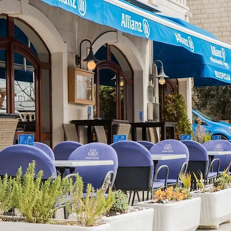 Krilo Hotel 3*