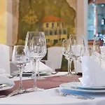 Krilo Hotel 3*