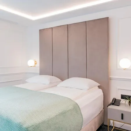 Hotel Krilo Jesenice (Split-Dalmatia)