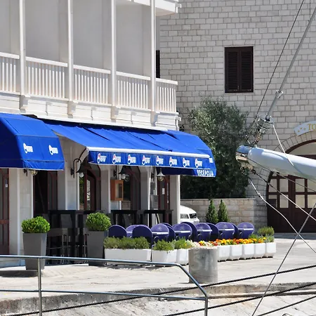 Krilo Otel Podstrana