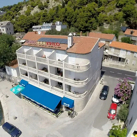 Krilo Otel 3*