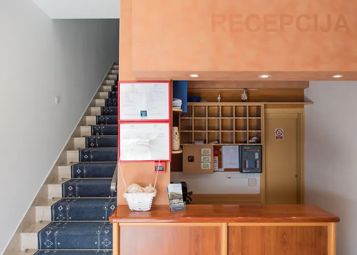Hotell Krilo Jesenice (Split-Dalmatia)