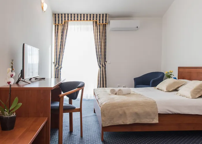 Hotell Krilo 3*