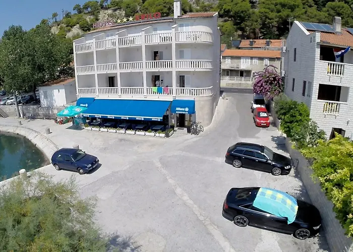 Krilo Hotell 3*